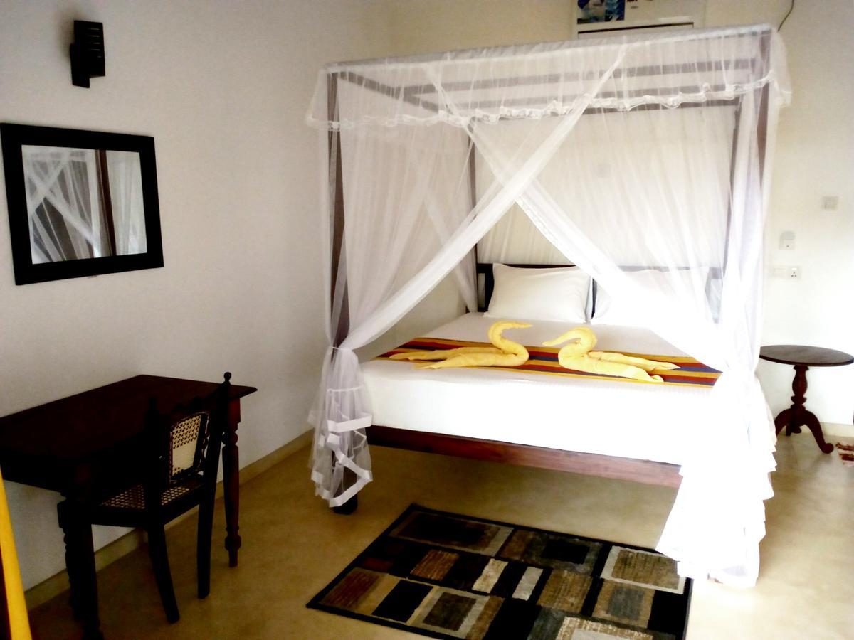 Sleepy Head Guesthouse Unawatuna Exterior photo