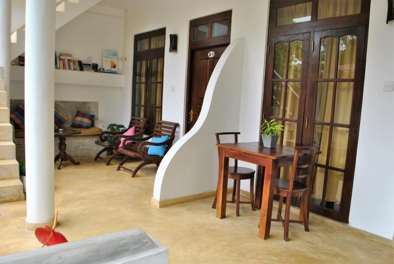Sleepy Head Guesthouse Unawatuna Exterior photo
